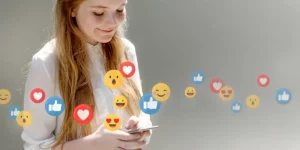 كيف تؤثر السوشيال ميديا على الأطفال؟