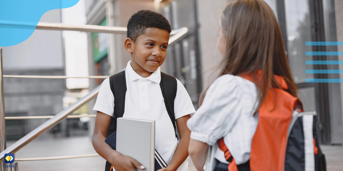 Schülersicherheit wird für Schüler implementiert, die mit ihren Laptops miteinander sprechen